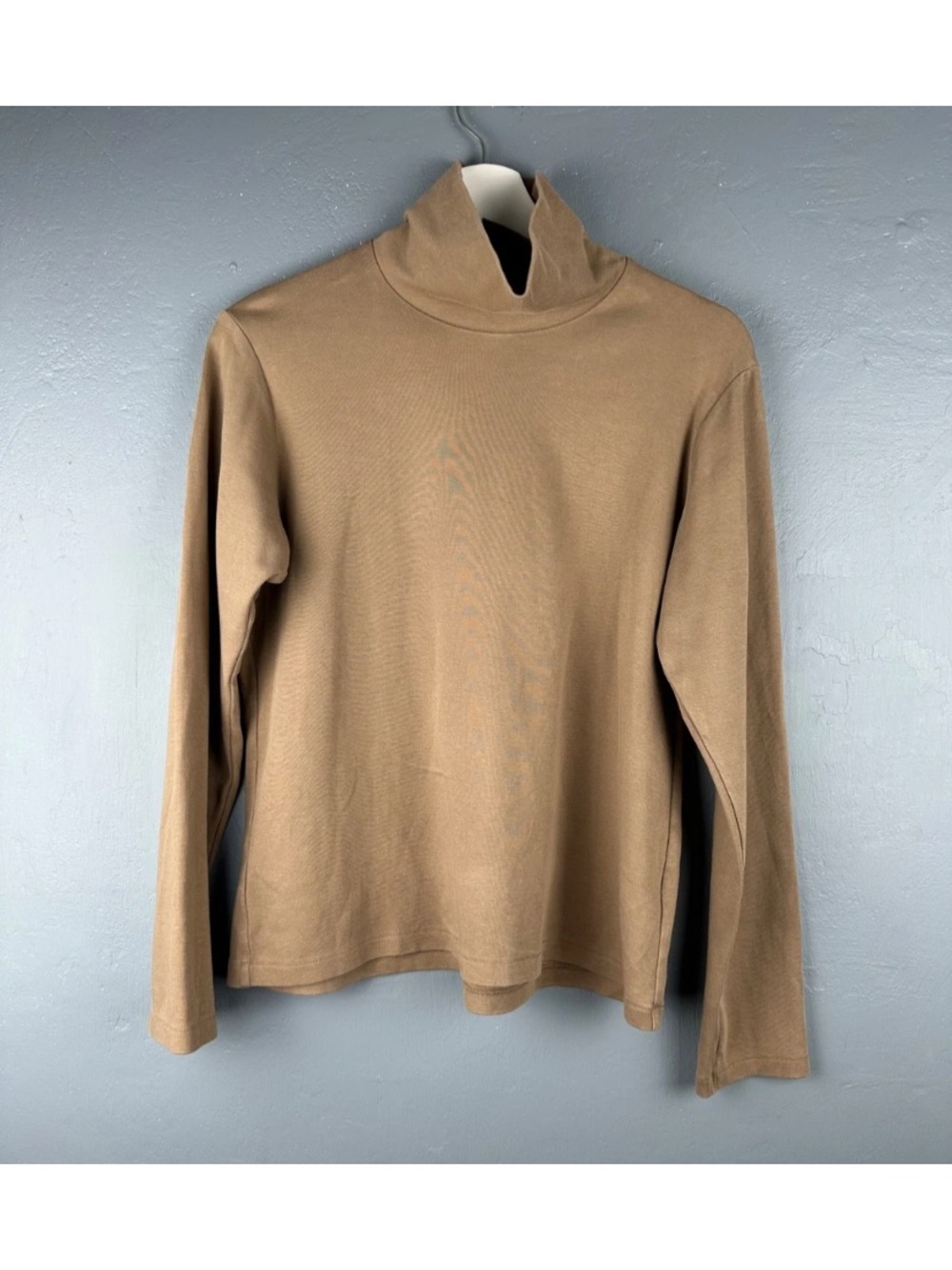 Uniqlo Women's Sz Medium Brown Turtleneck Long Sleeve Top